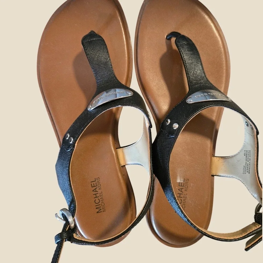 Michael Kors T Strap Flat Sandals Black Leather Logo Plate Women's Size‎ 8.5